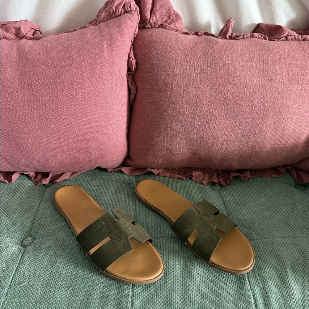 Beach By Exist Olive Slide Sandals